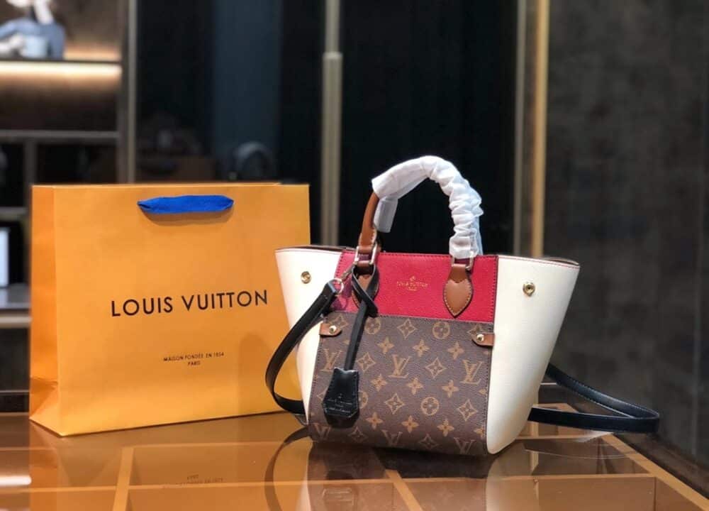 LOUIS VUITTON FOLD TOTE MONOGRAM RED WHITE 22CM - Image 4