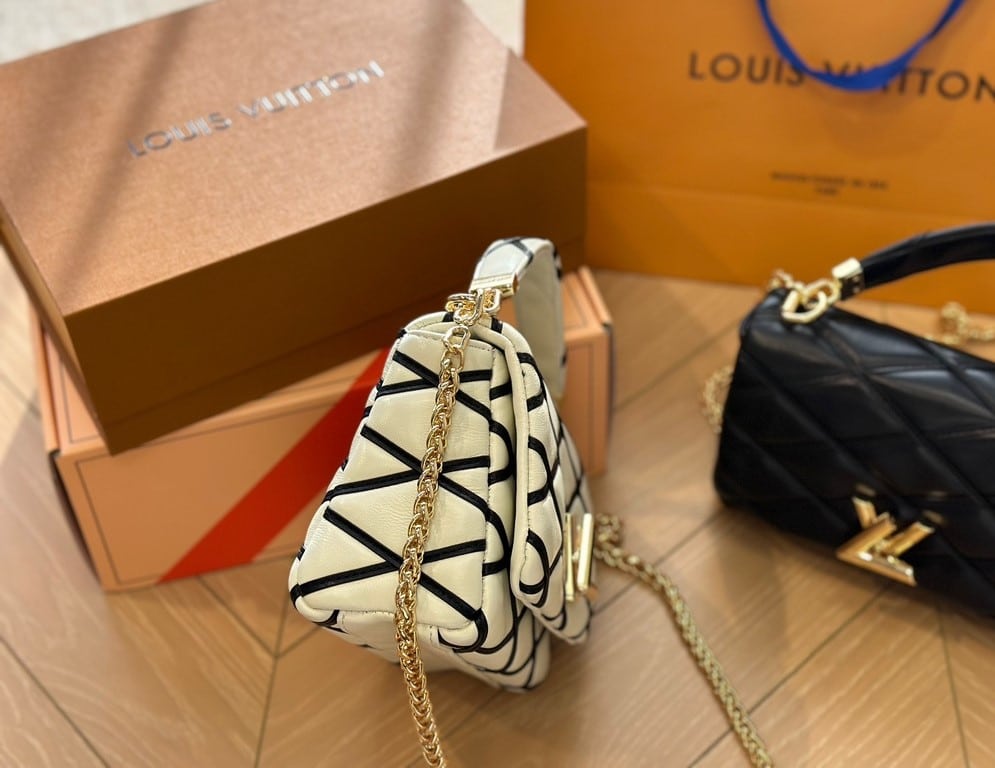 LOUIS VUITTON GO 14 MM WHITE BLACK 22CM M22890 - Image 6