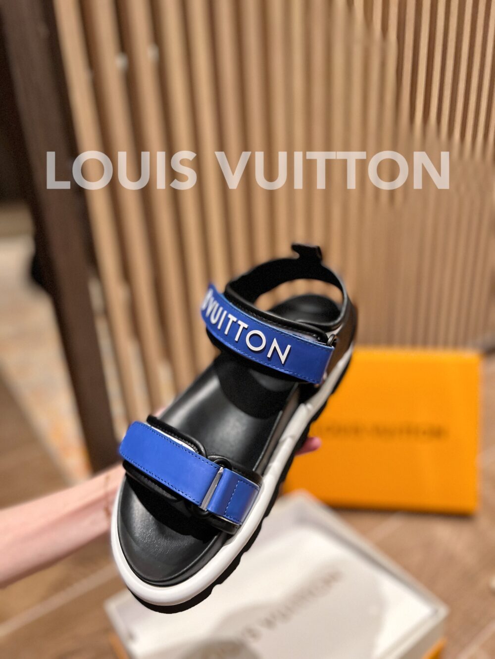 LOUIS VUITTON POOL PILLOW COMFORT SANDALS BLUE 1A9OCU - Image 9