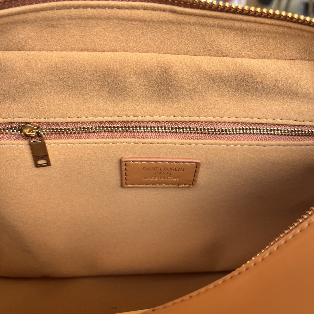 SAINT LAURENT LYIA DUFFLE IN QUILTED BROWN 31CM - Image 2