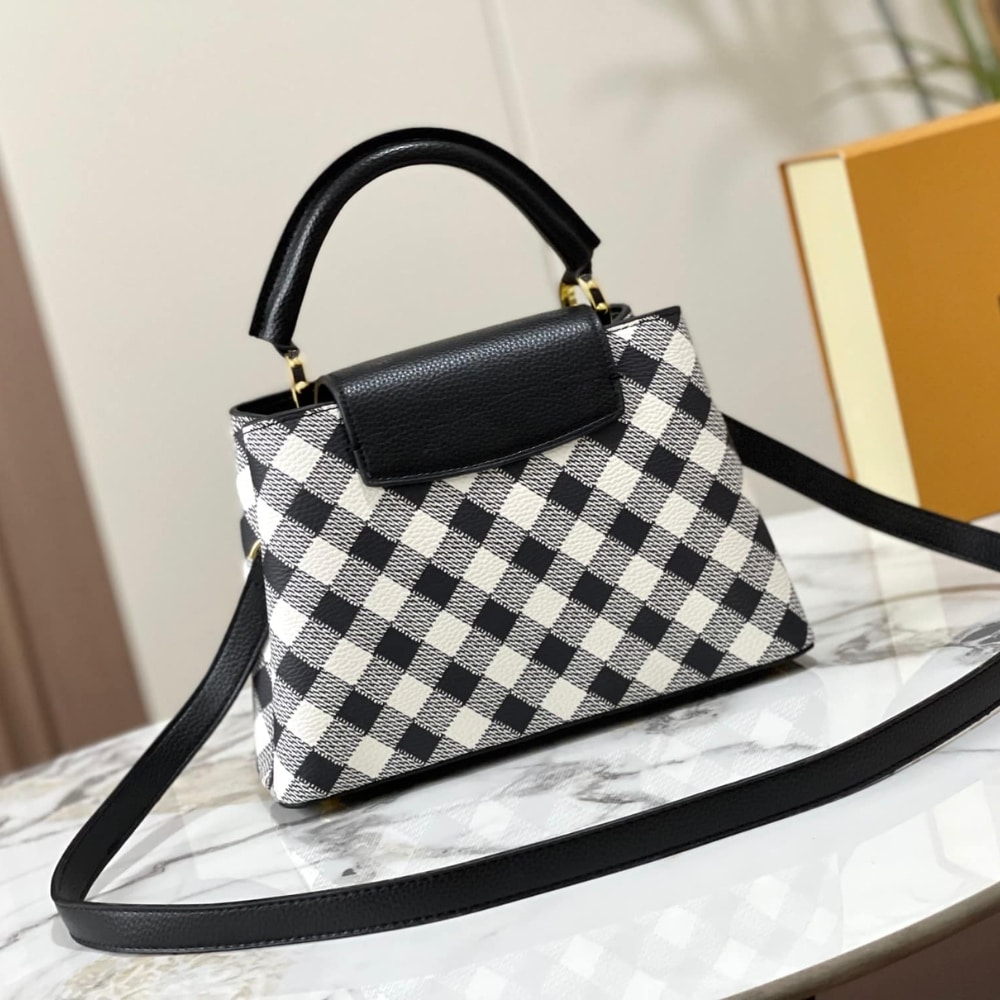 LOUIS VUITTON CAPUCINES BB BAG BLACK 27CM M20716 - Image 4