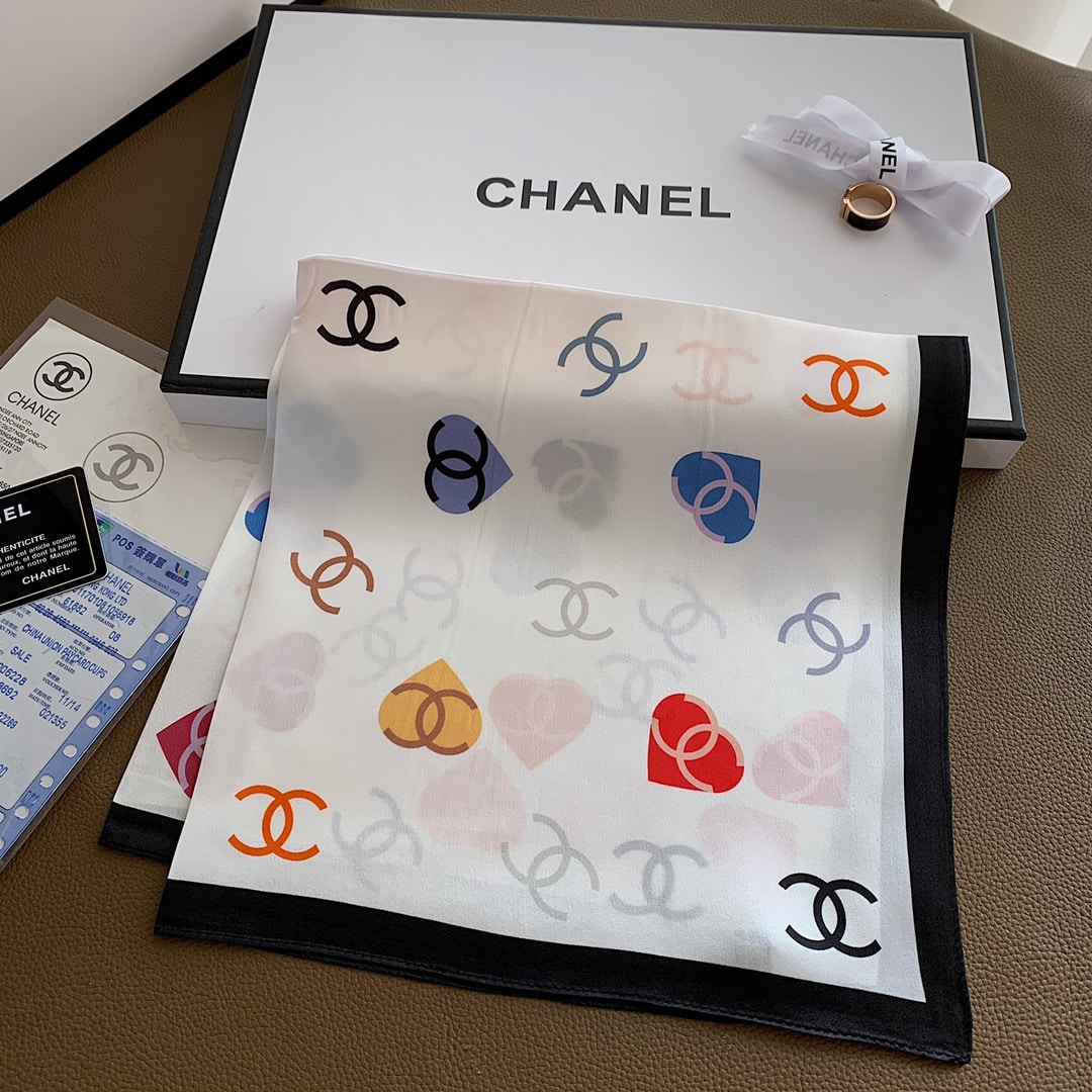 CHANEL HEART AND CC LOGO SILK SQUARE SCARF WHITE - Image 2