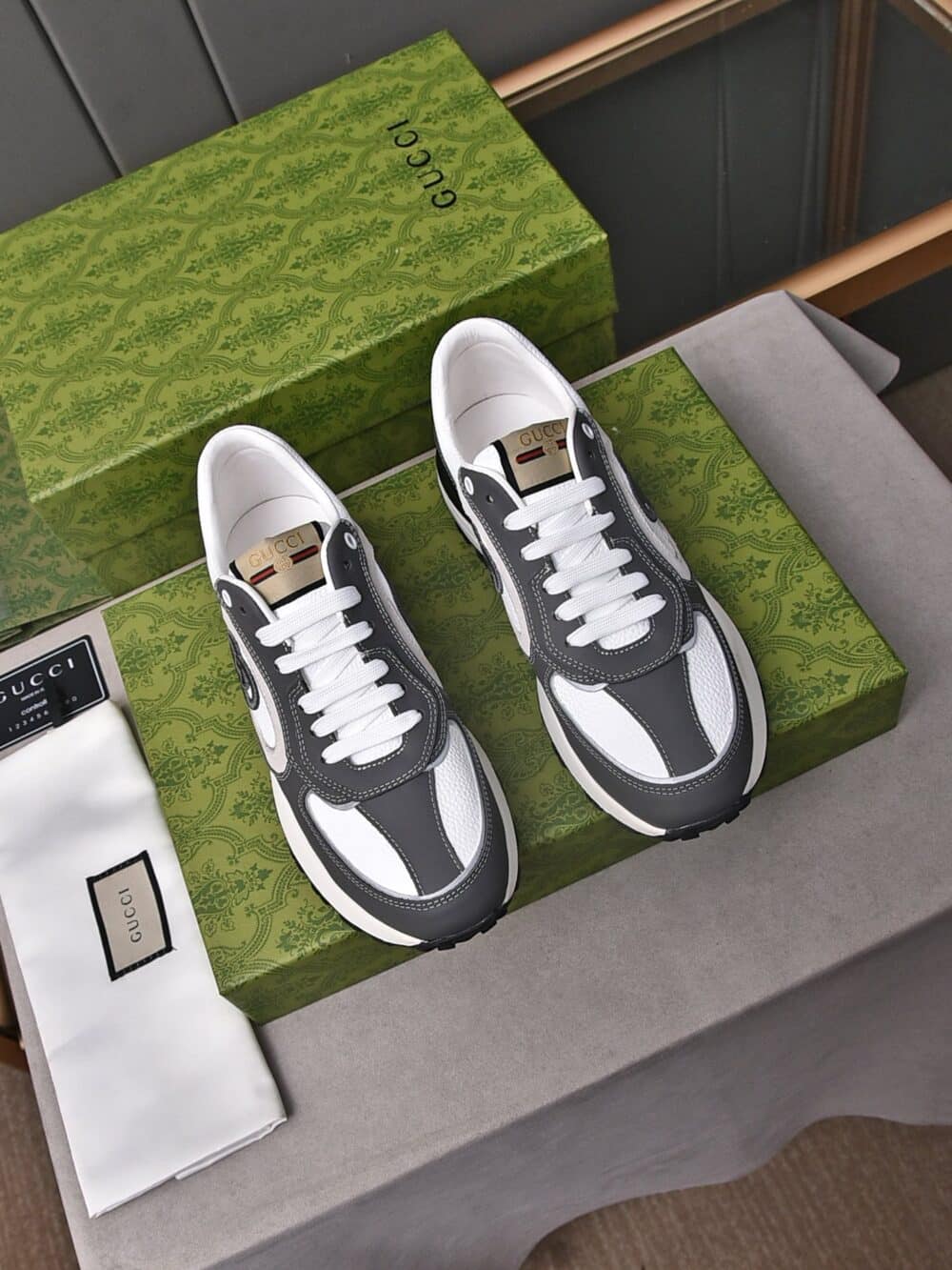 GUCCI DOUBLE G MEN'S RUN SNEAKER GRAY - Image 5