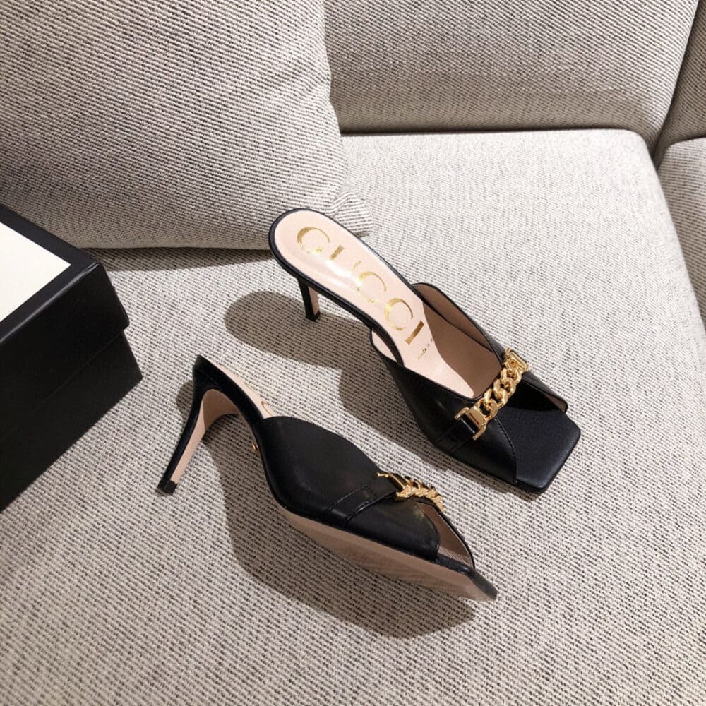 GUCCI SYLVIE CHAIN MULE SANDALS BLACK - Image 3
