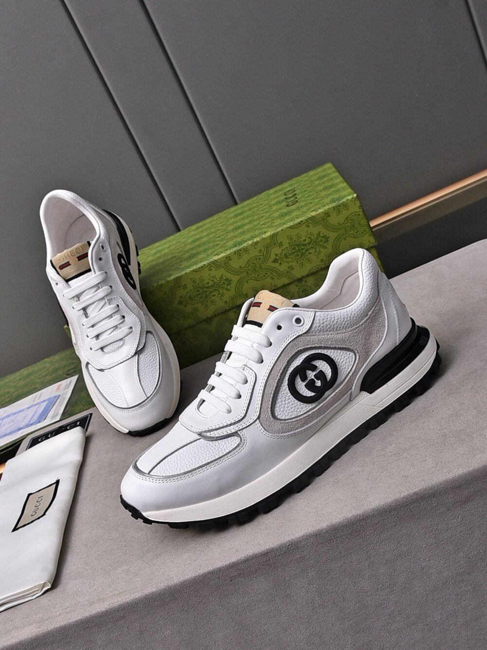 GUCCI DOUBLE G MEN'S RUN SNEAKER BEIGE - Image 7