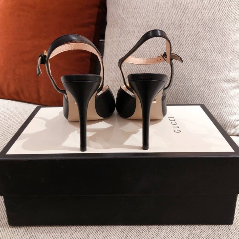 GUCCI ANKLE BUCKLE STRAP SYLVIE CHAIN SANDALS IN BLACK - Image 3