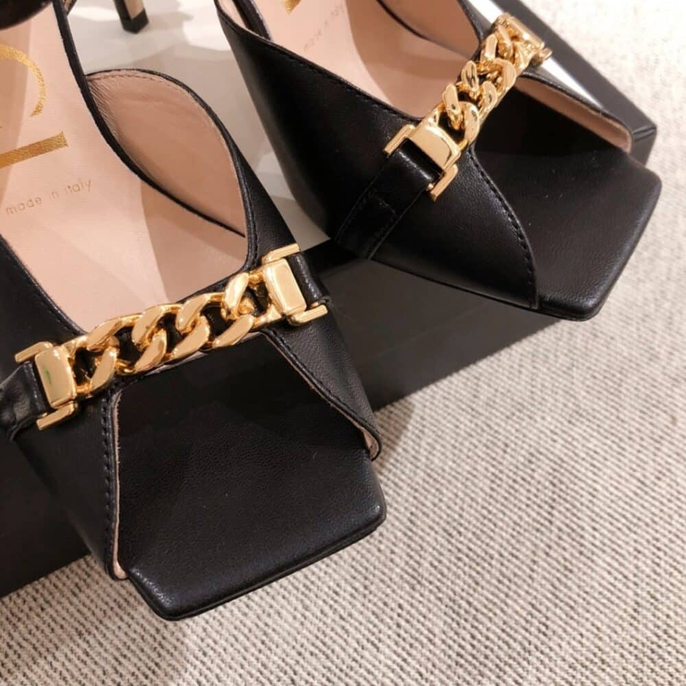 GUCCI ANKLE BUCKLE STRAP SYLVIE CHAIN SANDALS IN BLACK - Image 6
