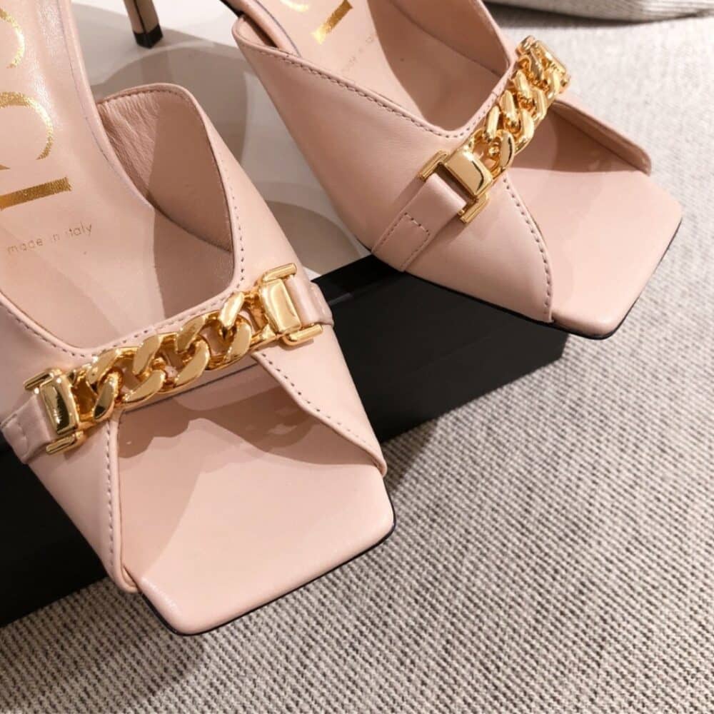 GUCCI SYLVIE CHAIN MULE SANDALS PINK - Image 7