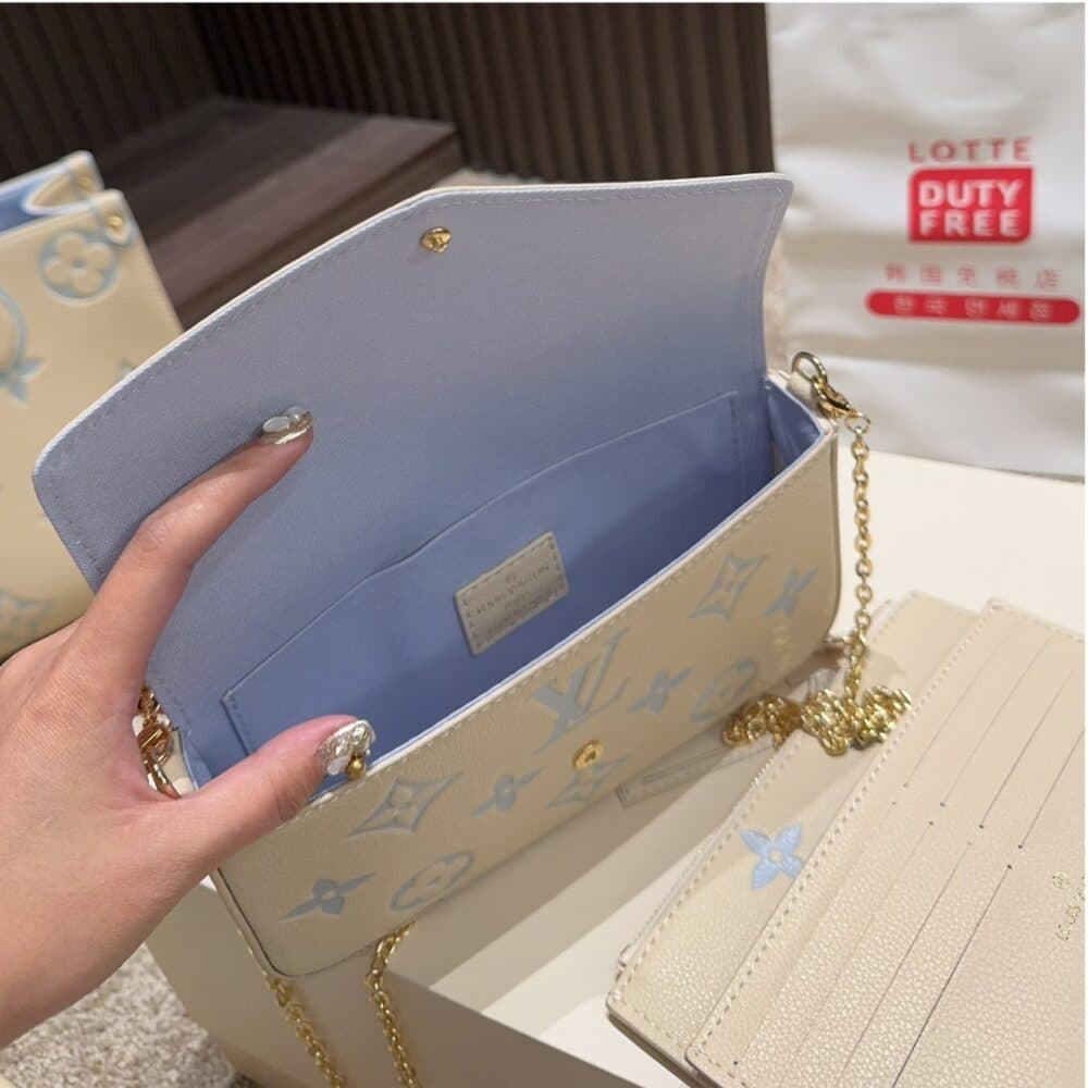 LOUIS VUITTON FÉLICIE POCHETTE BAG CANDY BLUE 21CM M83025 - Image 4