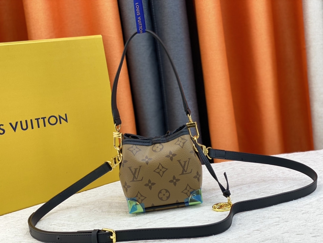 LOUIS VUITTON NÉO PURSE LV CHARMS MONOGRAM BROWN 15CM M82885 - Image 4