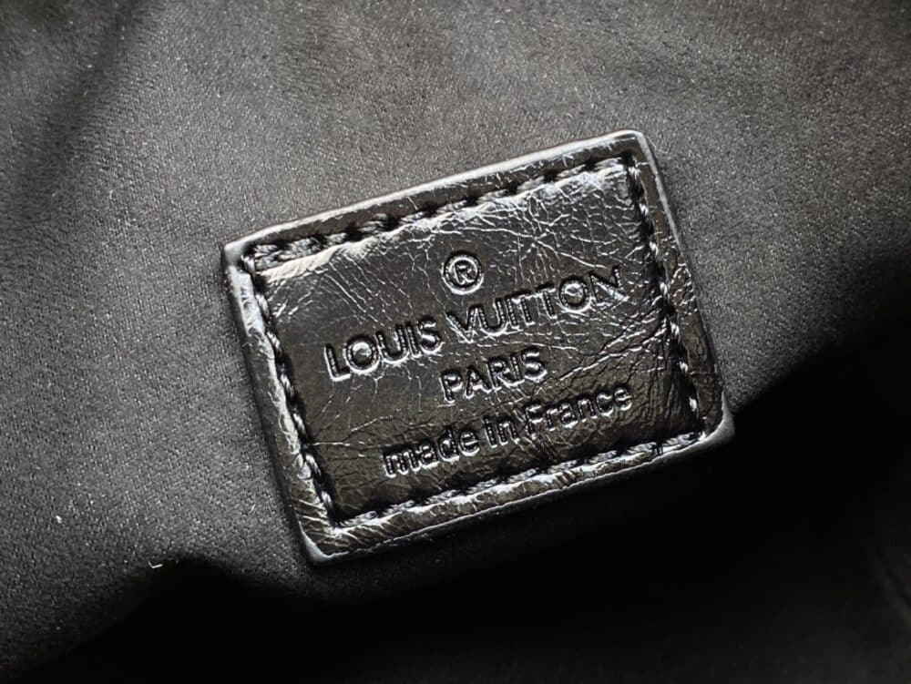 LOUIS VUITTON NÉO PURSE LV CHARMS BLACK 15CM M82886 - Image 9