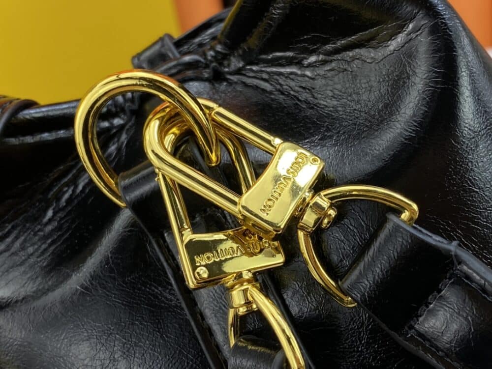 LOUIS VUITTON NÉO PURSE LV CHARMS BLACK 15CM M82886 - Image 8