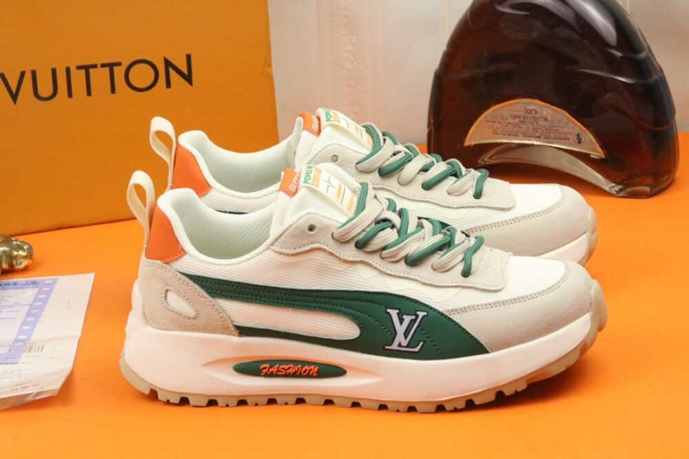 LOUIS VUITTON COLORBLOCK MEN SNEAKER BEIGE - Image 3