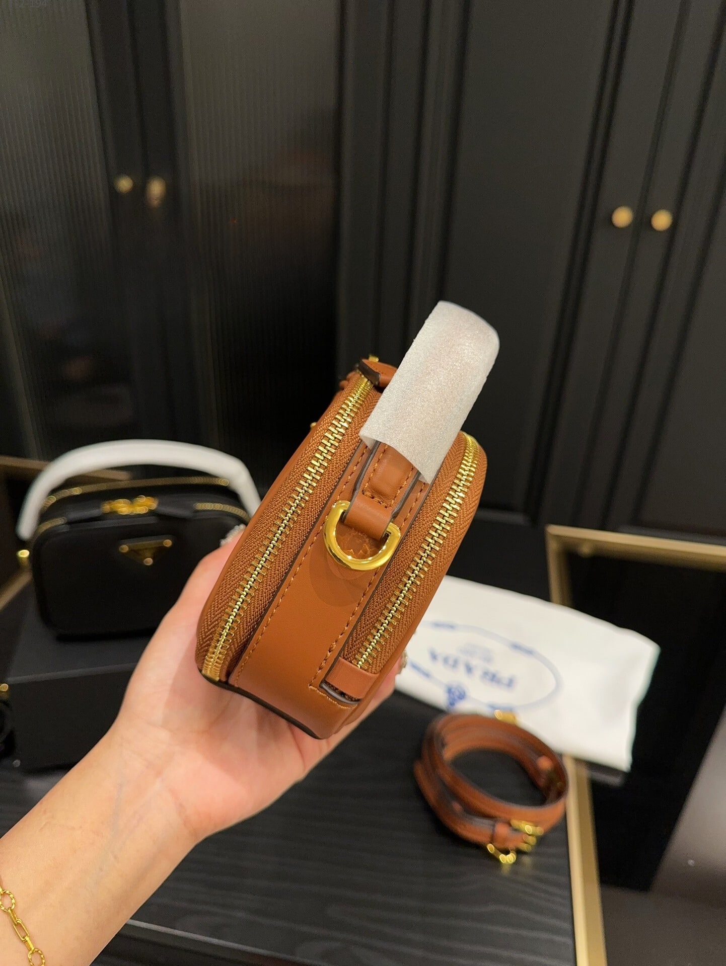 PRADA ODETTE LEATHER MINI BAG BROWN 18CM 1BH203 ASK F0XUG V OVO - Image 2