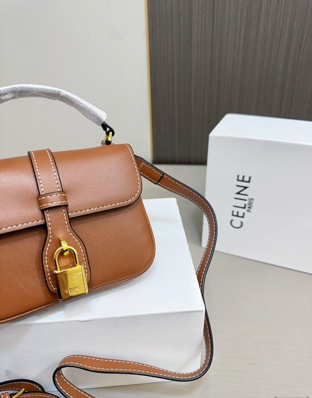 CELINE MINI TABOU IN SMOOTH CALFSKIN TAN 17CM 10L343FB6 04LU - Image 6