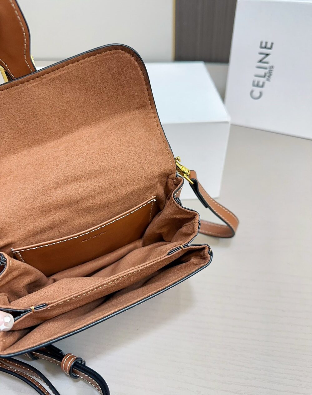 CELINE MINI TABOU IN SMOOTH CALFSKIN TAN 17CM 10L343FB6 04LU - Image 10