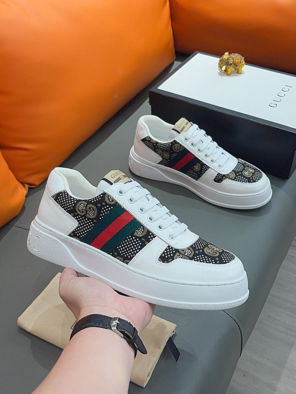 GUCCI SCREENER GG HIGH TOP SNEAKER IN WHITE AND BLACK - Image 3