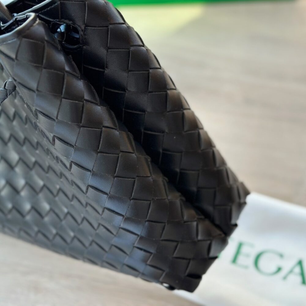 BOTTEGA VENETA ANDIAMO INTRECCIATO LEATHER TOP HANDLE BAG BLACK 33CM 766014VCPP11139 - Image 3
