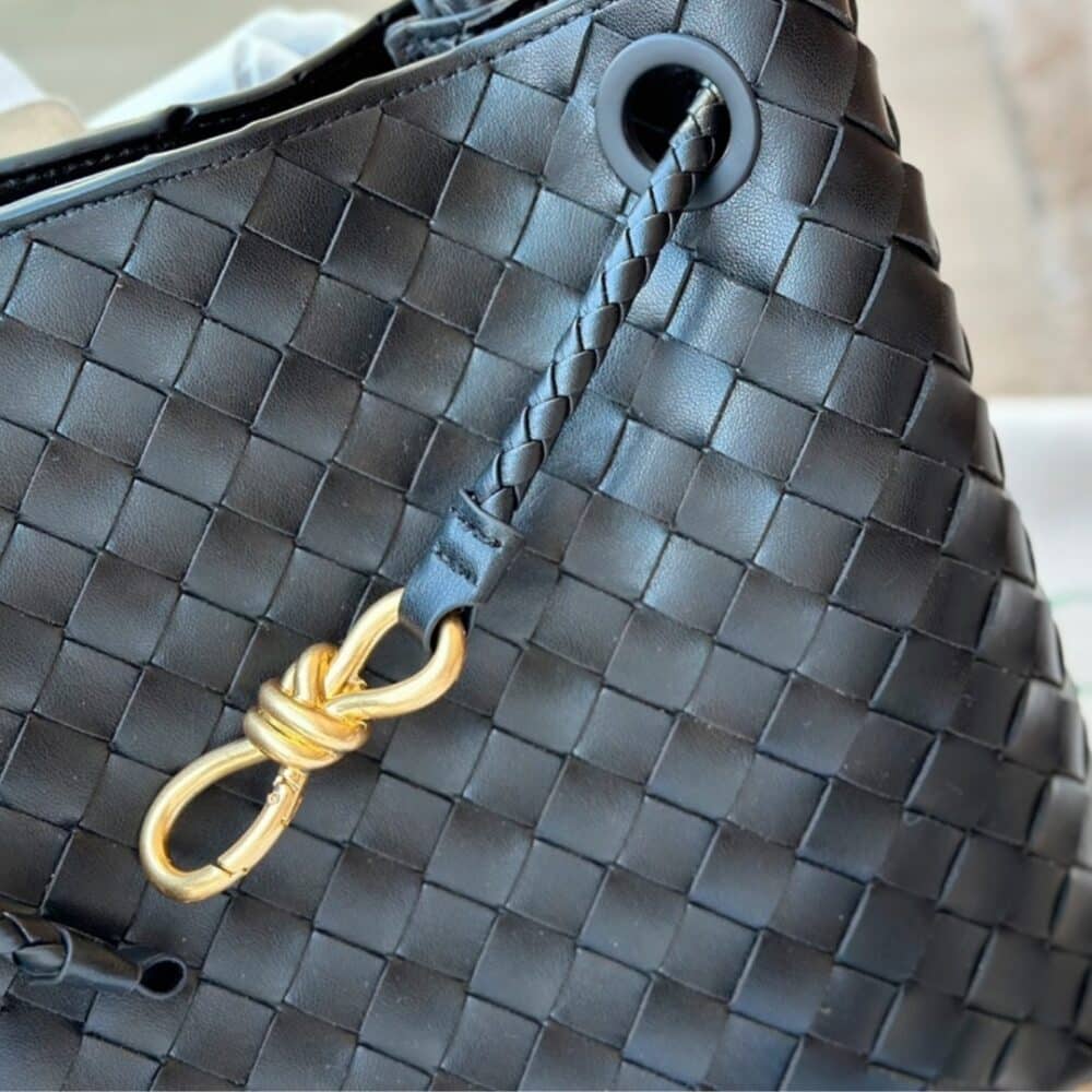 BOTTEGA VENETA ANDIAMO INTRECCIATO LEATHER TOP HANDLE BAG BLACK 33CM 766014VCPP11139 - Image 7