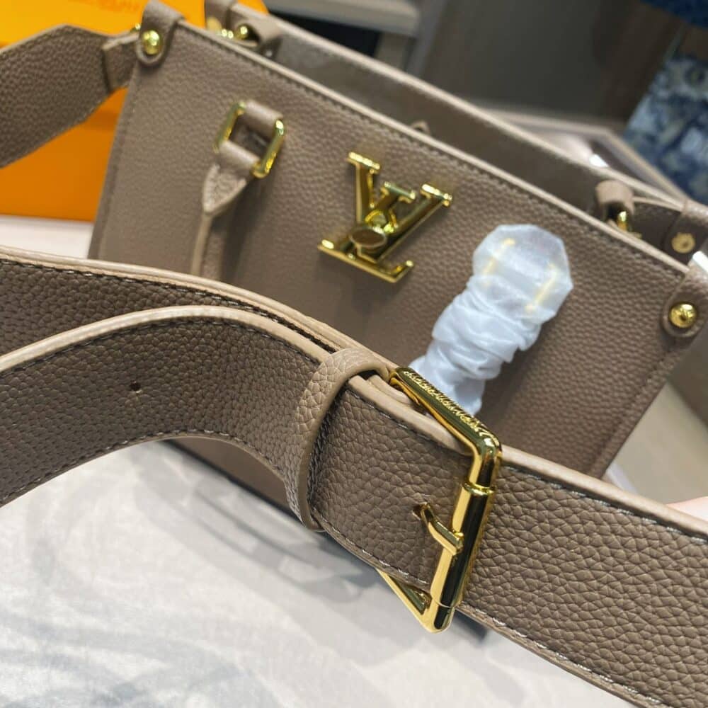 LOUIS VUITTON LOCK AND GO BAGS DARK BEIGE 24CM - Image 6