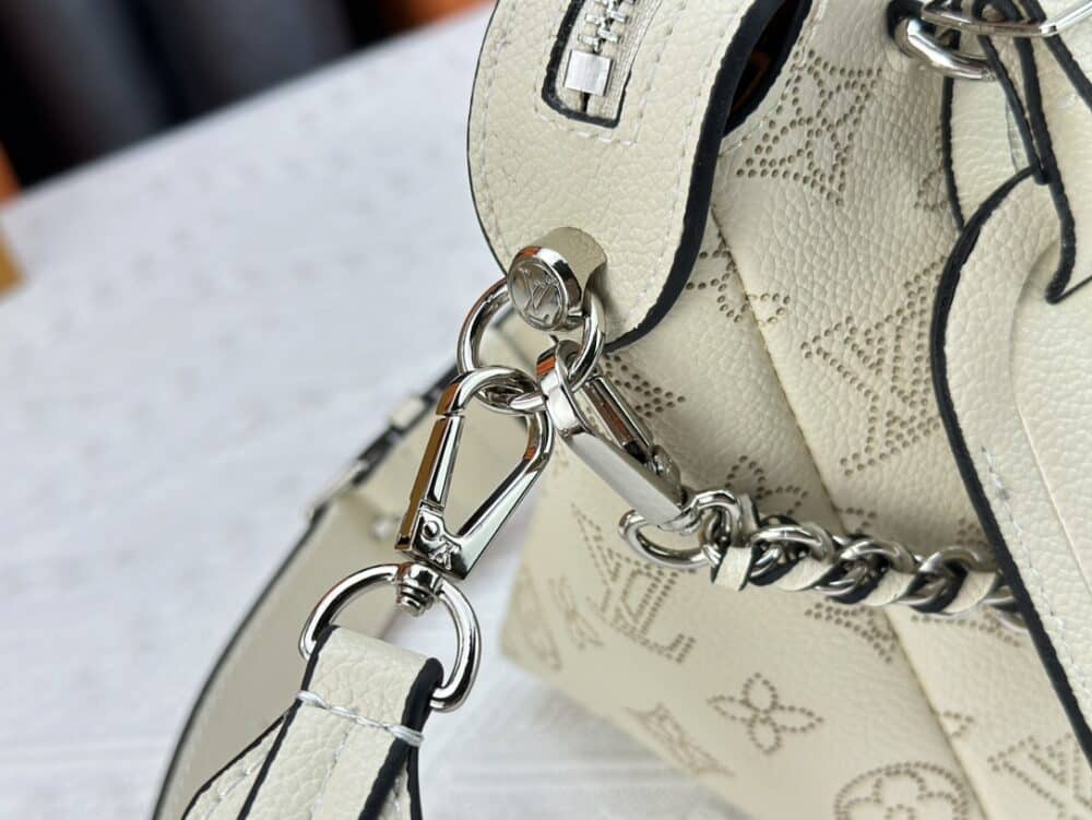 LOUIS VUITTON HAND IT ALL PM CREME 29CM M24114 - Image 9
