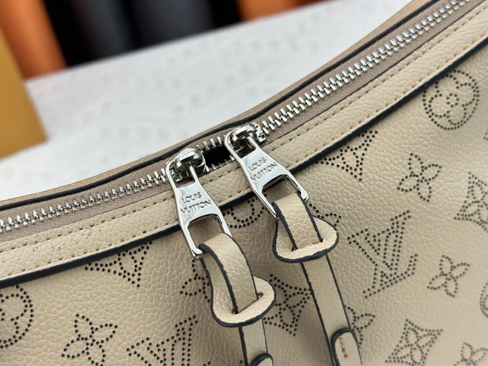LOUIS VUITTON HAND IT ALL PM GALET 29CM M24255 - Image 5