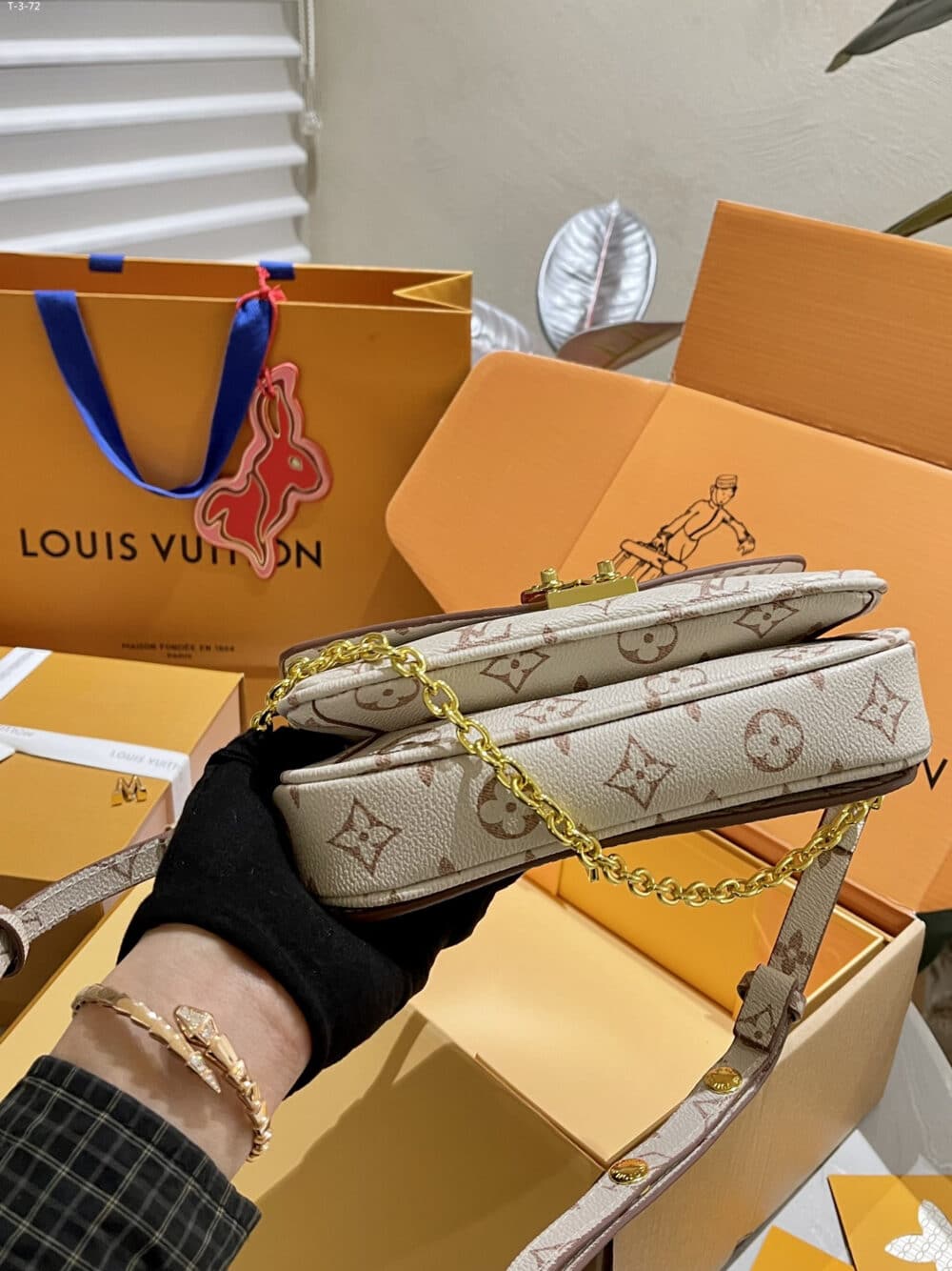 LOUIS VUITTON POCHETTE MÉTIS EAST WEST MONOGRAM CANVAS 21CM M46914 - Image 9