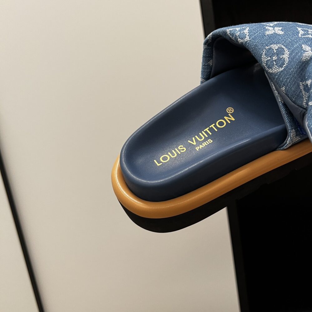 LOUIS VUITTON POOL PILLOW FLAT COMFORT MULES BLUE 1ACJVH - Image 4