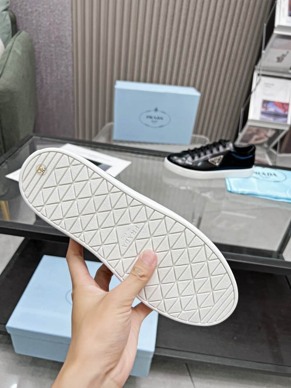 PRADA LOGO SNEAKERS IN BRUSHED LEATHER BLACK - Image 3