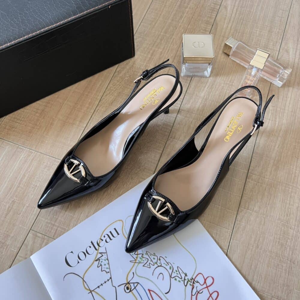 VALENTINO VLOGO SHINY LEATHER LEATHER HEELS IN BLACK - Image 6