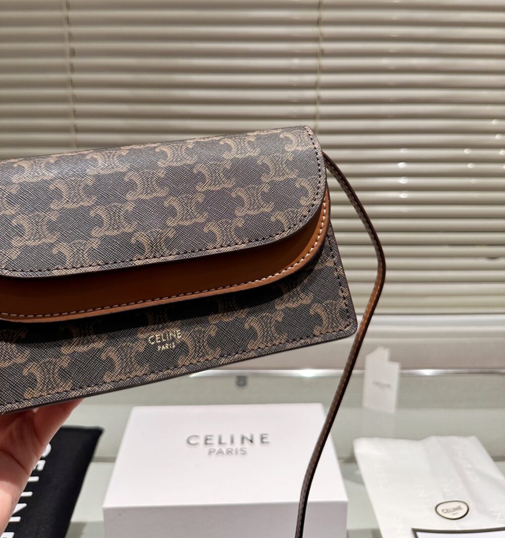 CELINE WALLET ON STRAP IN TRIOMPHE CANVAS AND SMOOTH TAN 20CM - Image 6