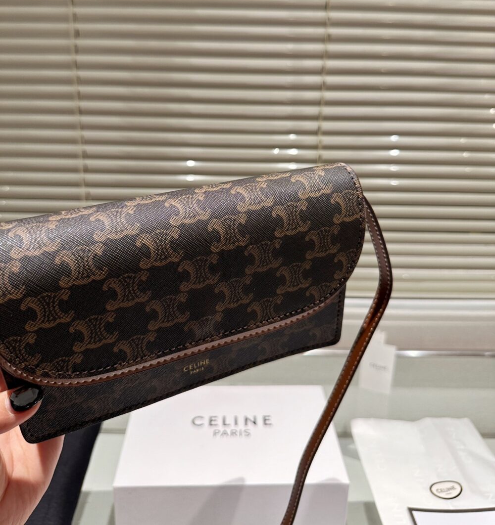 CELINE WALLET ON STRAP IN TRIOMPHE CANVAS AND SMOOTH TAN 20CM - Image 7