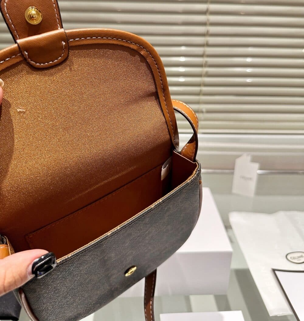 CELINE MINI BESACE IN TRIOMPHE CANVAS AND CALFSKIN TAN 17CM 196702BZJ 04LU - Image 9