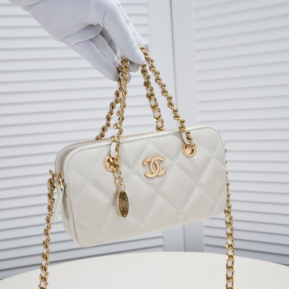CHANEL HANDBAG GOLD TONE METAL WHITE 20CM - Image 6