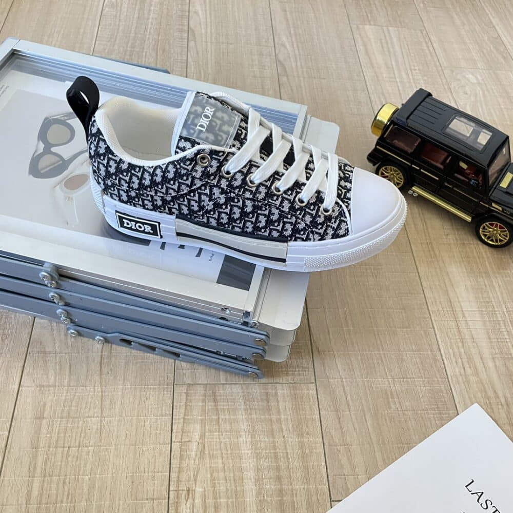 Alternative view of DIOR B23 LOW TOP OBLIQUE CANVAS SNEAKER WHITE