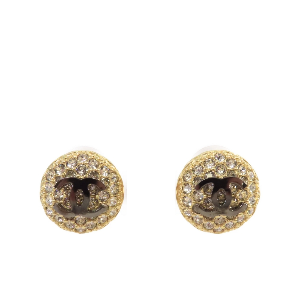 CHANEL CC BUTTON STRASS EARRINGS