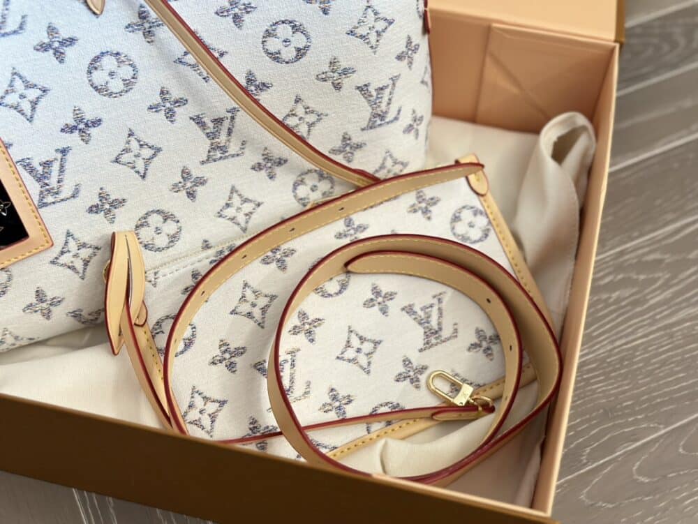 LOUIS VUITTON CARRYALL PM MULTICOLOR BEIGE 29CM M24707 - Image 4