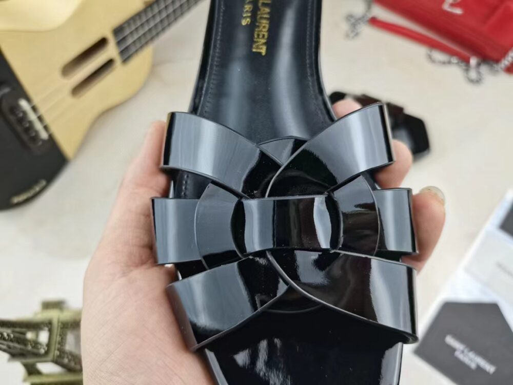 SAINT LAURENT TRIBUTE MULES IN PATENT LEATHER BLACK 571952B8I001000 - Image 6