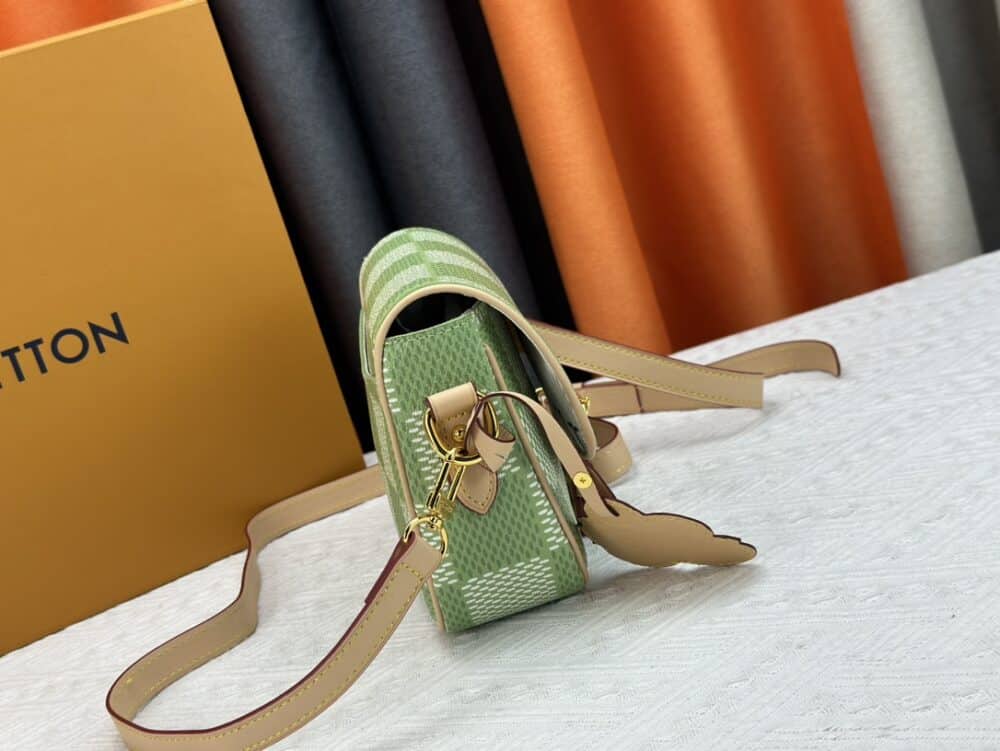 LOUIS VUITTON MONTSOURIS MESSENGER BAG GREEN 20CM N40665 - Image 6