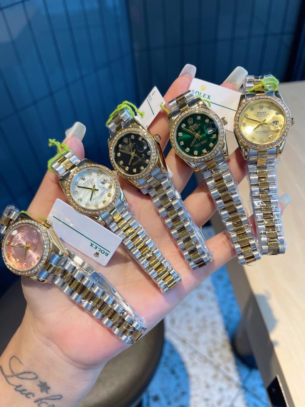 ROLEX DATEJUST DIAMOND DIAL SILVER AND GOLD IN GREEN 28MM - Image 5