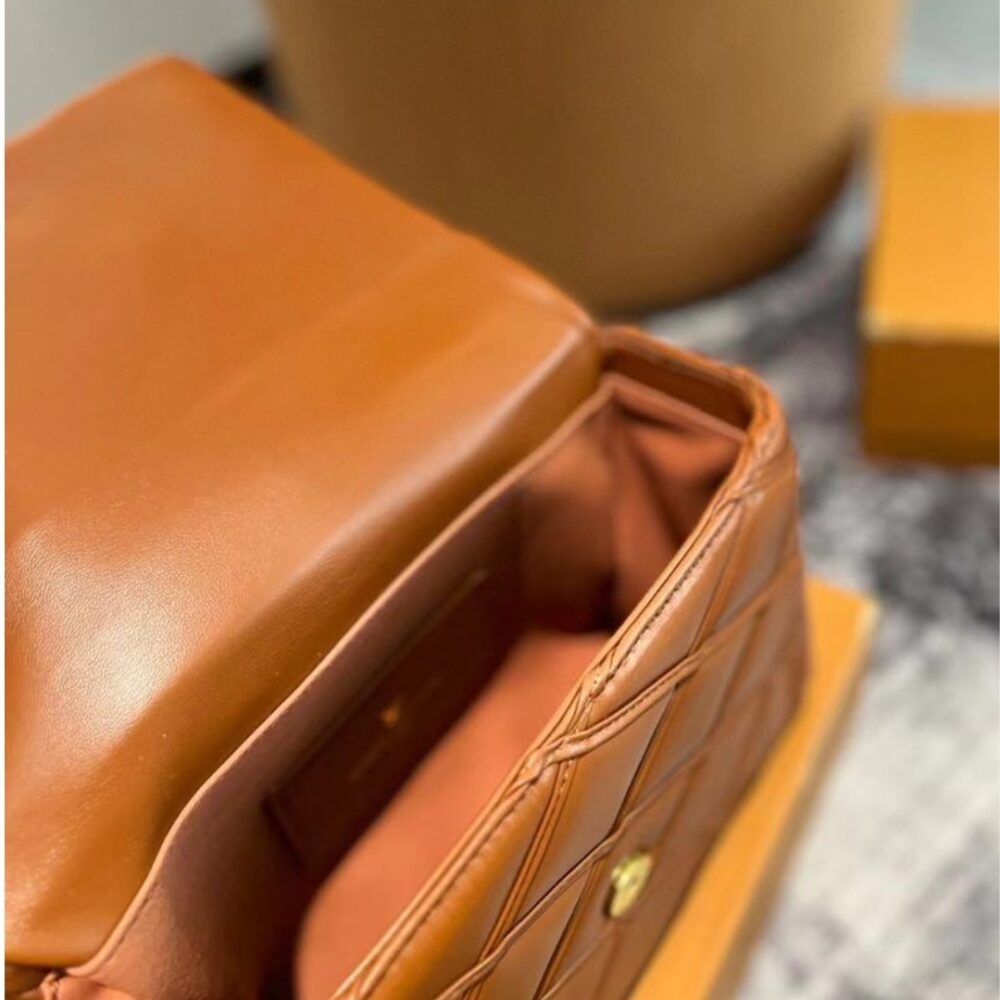 LOUIS VUITTON GO-14 MM LAMB LEATHER SMOKED TAN 23CM - Image 5