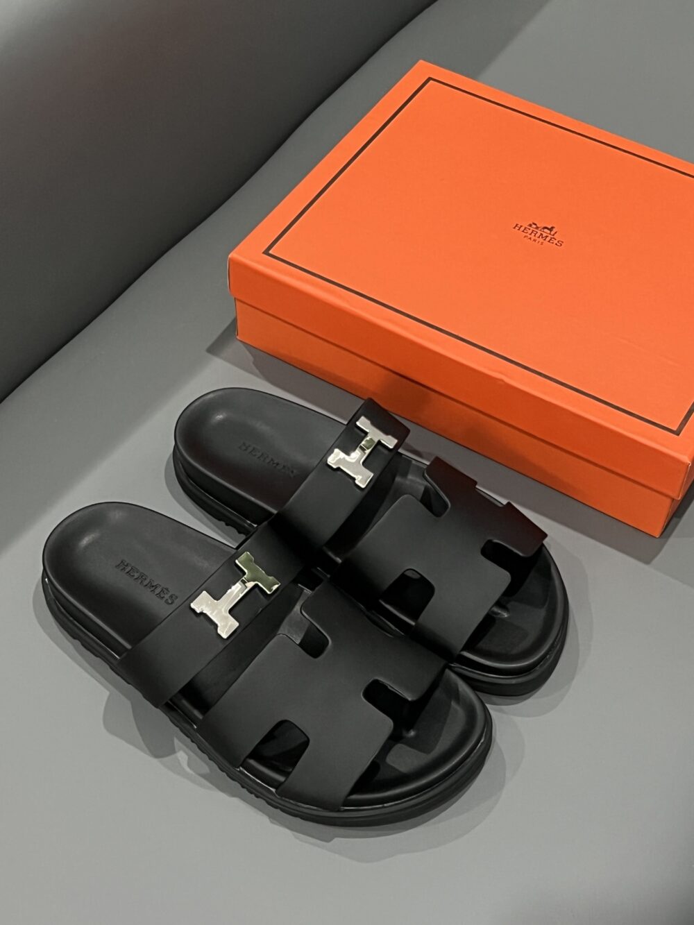 Alternative view of HERMES CHYPRE SANDAL H LOGO SILVER HARDWARE BLACK