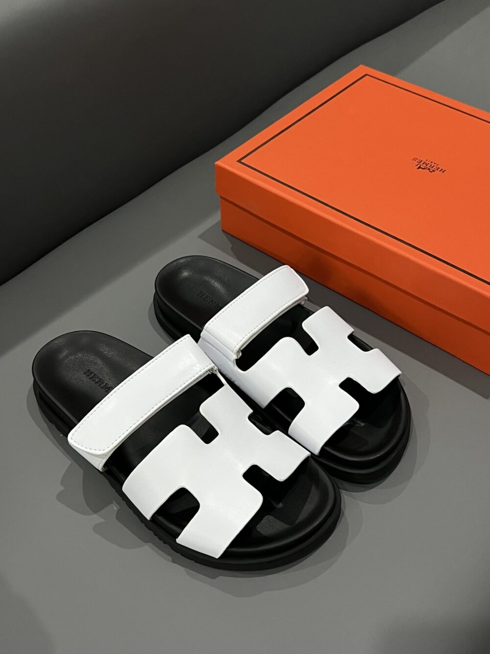 Alternative view of HERMES CHYPRE SANDAL BLANC CALFSKIN WHITE H222100Z 90345