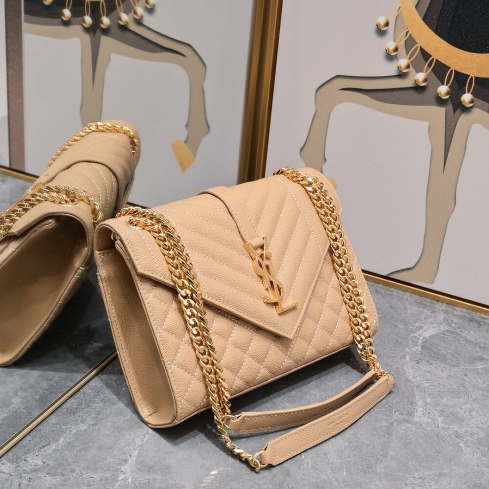 SAINT LAURENT ENVELOPE MATELASSÉ GRAIN DE POUDRE DARK BEIGE 24CM - Image 2