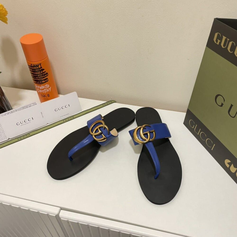 GUCCI DOUBLE G THONG LEATHER BLUE - Image 4