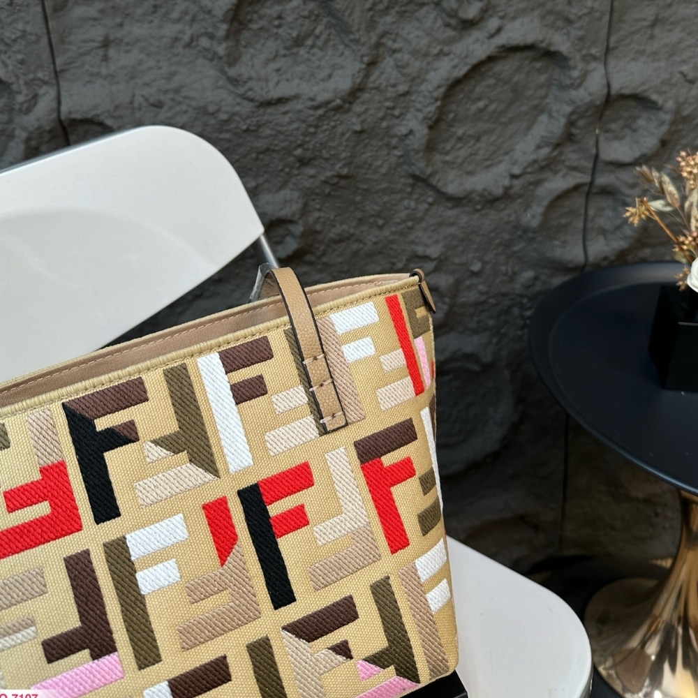 FENDI SMALL ROLL MULTICOLOUR 23CM 8BH424AT4AF09VT - Image 5