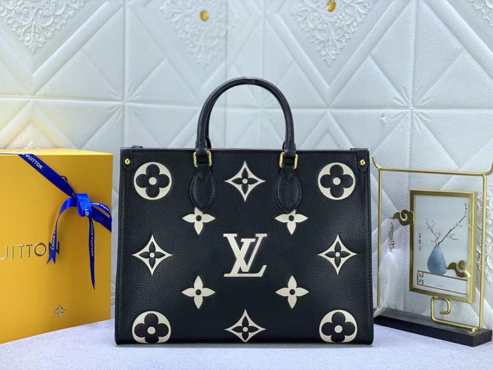 LOUIS VUITTON ONTHEGO GM BLACK CREAM 41CM