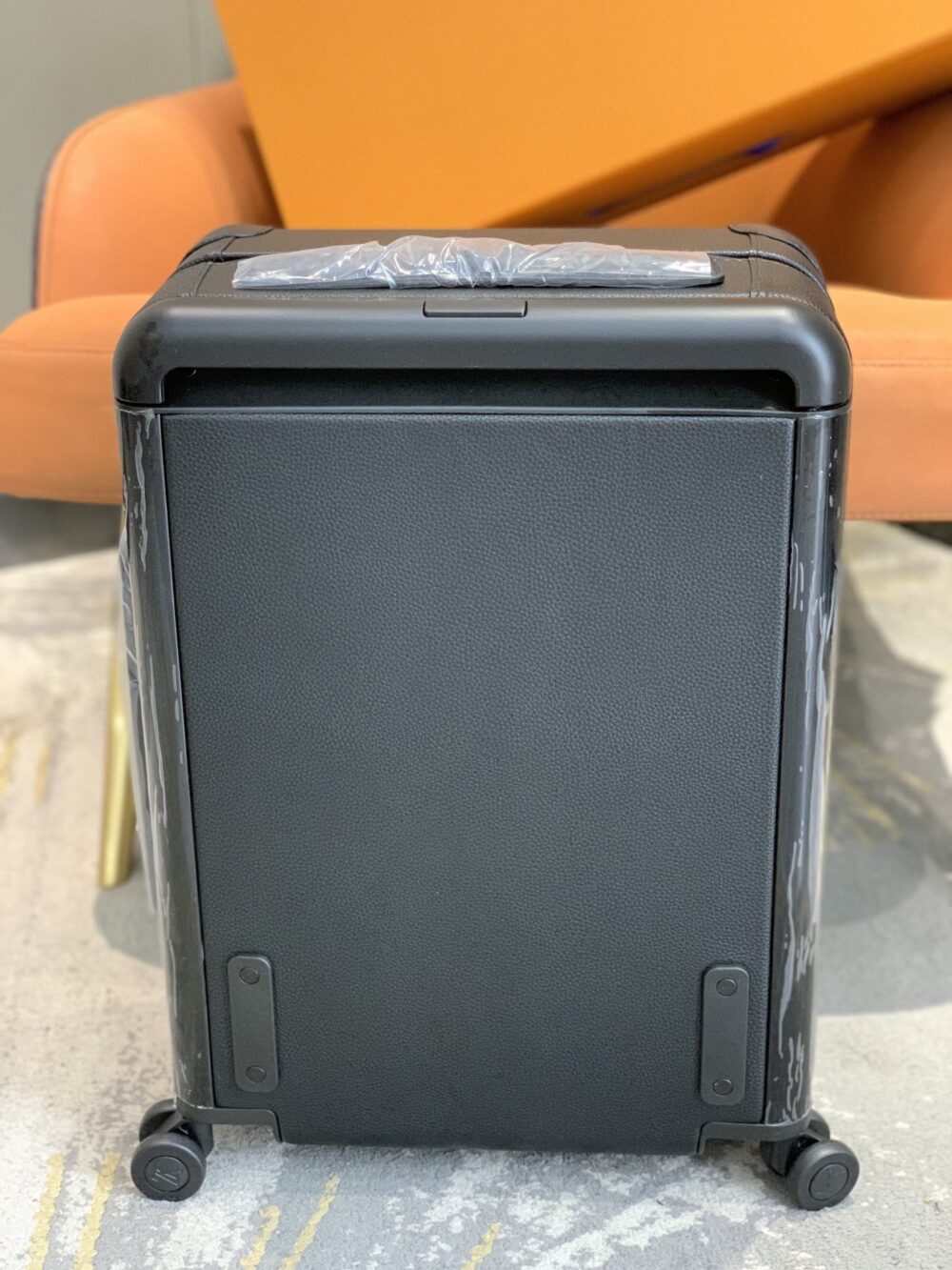 LOUIS VUITTON HORIZON 55 SUITCASE GRAINED LEATHER BLACK 55CM M10240 - Image 8