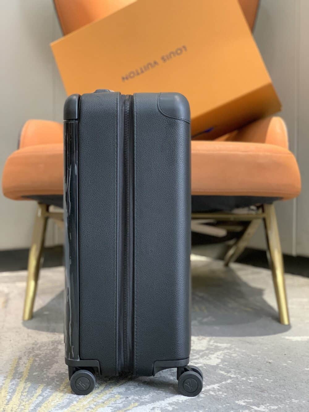 LOUIS VUITTON HORIZON 55 SUITCASE GRAINED LEATHER BLACK 55CM M10240 - Image 6