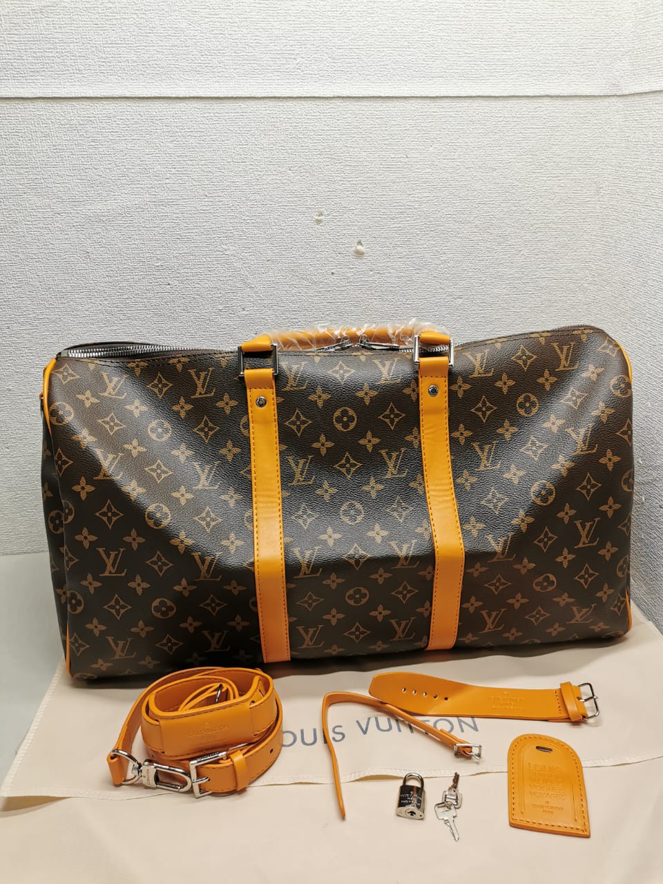 LOUIS VUITTON KEEPALL BANDOULIÈRE 50 YELLOW 50CM M46771 - Image 3